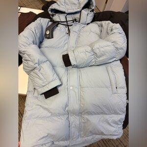 NWT Aritzia superpuff mid